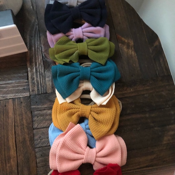 Bows - Picture 1 of 1